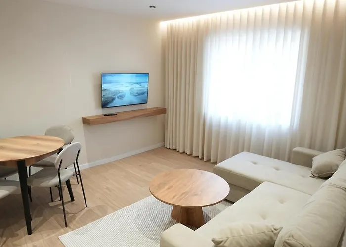 Huqi Luxury 1