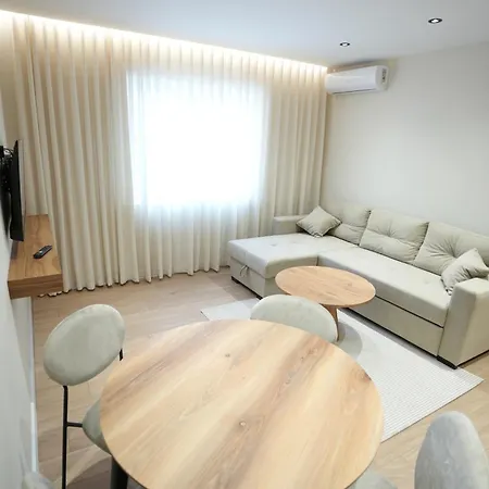 Huqi Luxury 1 Apartament