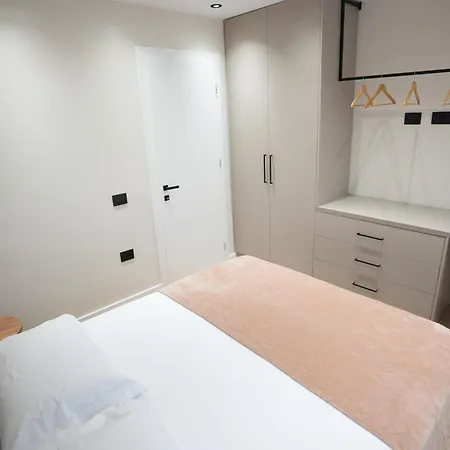 Apartament Huqi Luxury 1 *
